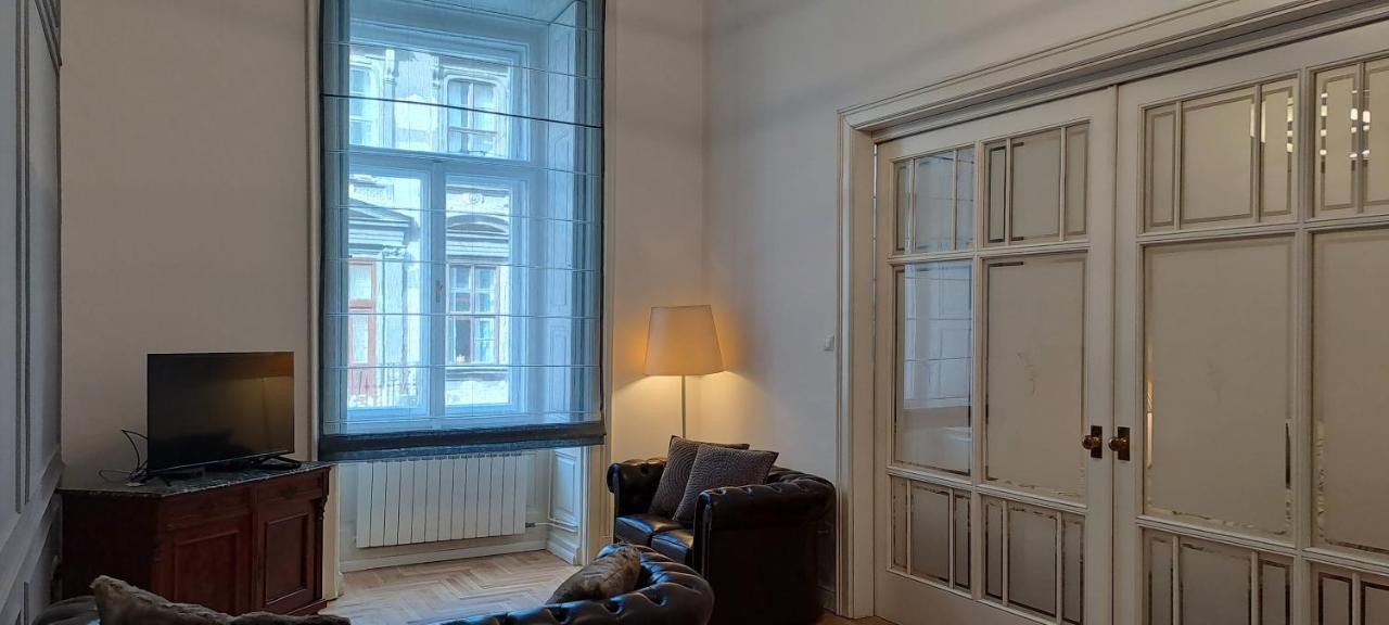 Center Gold Apartment Будапеща Екстериор снимка